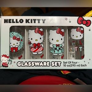 Hello kitty glassware set